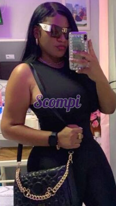 Luna 641729380, Compi chica en Sevilla