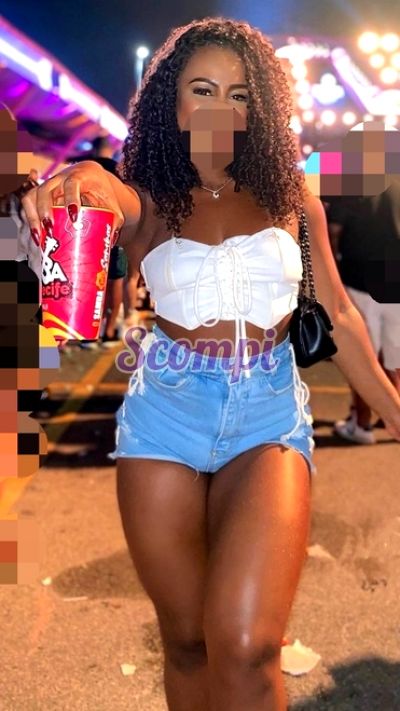 Mía, Compi Mujer en Marbella