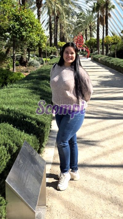 Perla, Compi Mujer en Barcelona